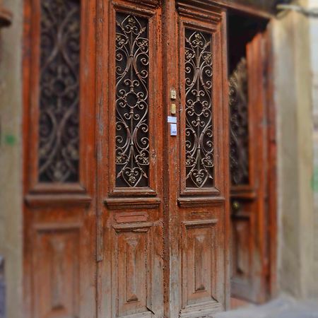 Nino'S Apartment In The Center Of Tbilisi Zewnętrze zdjęcie